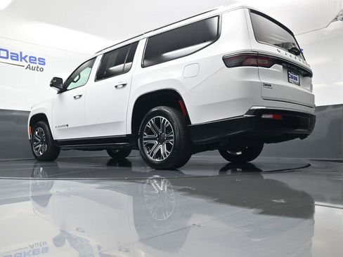 Used 2024 Jeep Wagoneer L Series II w/ Flexible Seating Group image 45