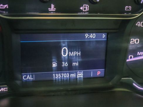 Used 2019 GMC Sierra 1500 SLT w/ SLT Premium Plus Package AWD/4WD image 35