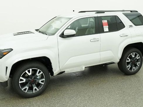 New 2026 Toyota 4Runner TRD Sport Premium AWD/4WD image 5