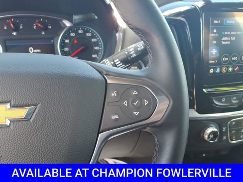 Used 2023 Chevrolet Traverse LT FWD image 19