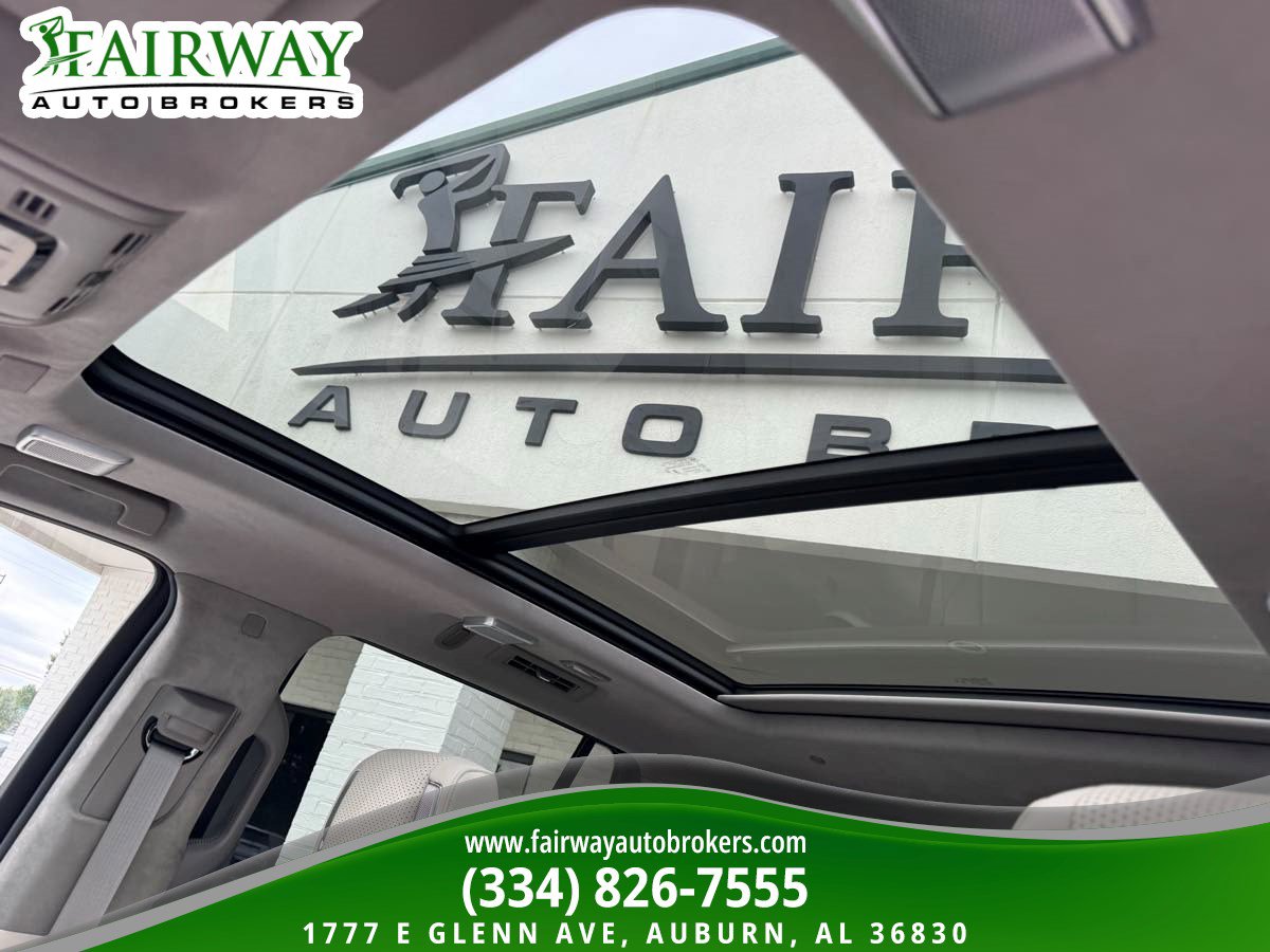 Used 2026 Cadillac Escalade Platinum Sport w/ LPO, ONYX Package AWD/4WD image 27