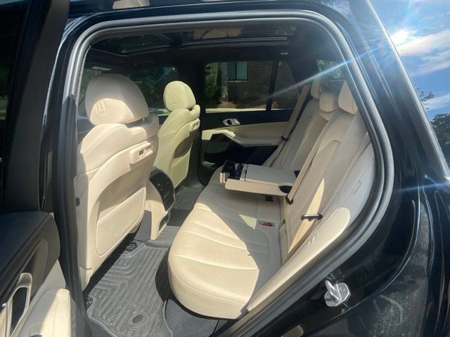 Used 2019 BMW X5 xDrive40i w/ Premium Package 2 AWD/4WD image 9