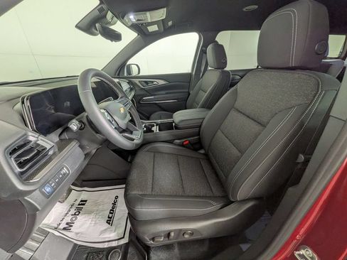 Used 2026 Chevrolet Traverse LT w/ Driver Confidence Package AWD/4WD image 16