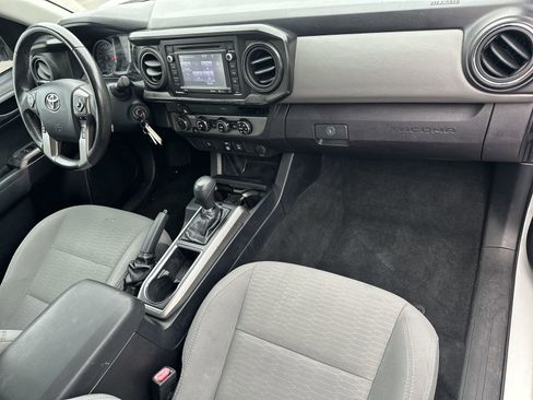 Used 2018 Toyota Tacoma SR5 image 20