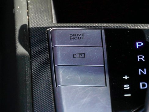 Used 2024 Hyundai Elantra SEL FWD image 37