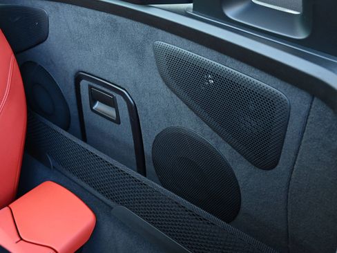 Certified 2025 BMW Z4 M40i w/ Premium Package image 27