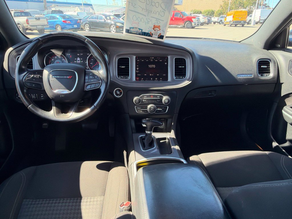 Used 2023 Dodge Charger SXT RWD image 11