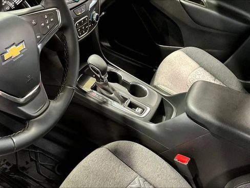 Certified 2024 Chevrolet Equinox LT w/ LPO, Floor Liner Package FWD image 18