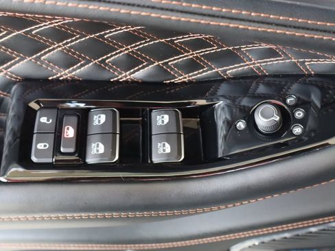 Used 2024 Jeep Grand Cherokee Summit AWD/4WD image 15