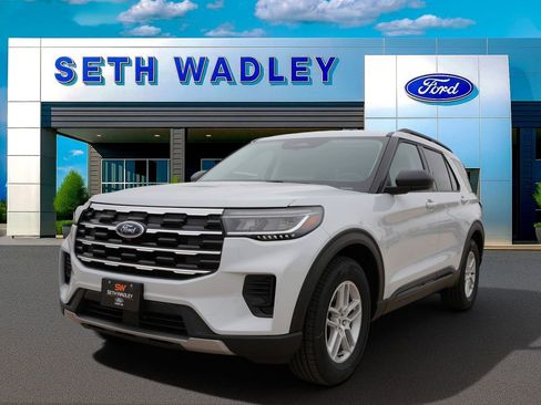 New 2026 Ford Explorer Active RWD image 6
