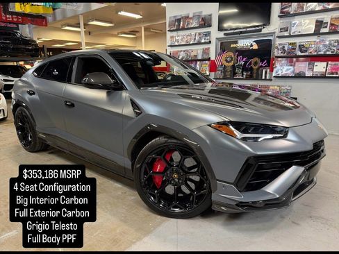 Used 2024 Lamborghini Urus Performante image 1