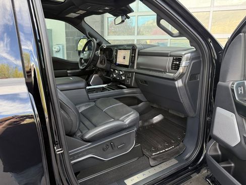 Used 2025 Ford F350 Platinum image 23