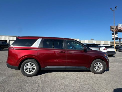 Certified 2024 Kia Carnival LX image 9