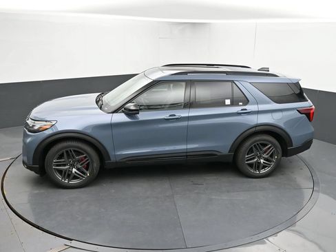 New 2026 Ford Explorer ST w/ Sun And Sound Package AWD/4WD image 31
