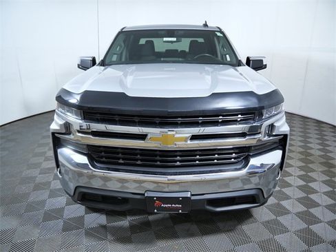 Used 2020 Chevrolet Silverado 1500 LT image 3