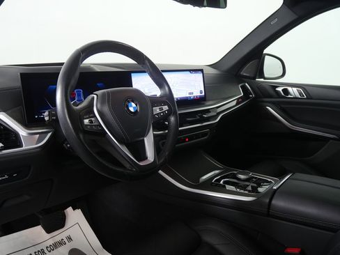 Used 2024 BMW X5 xDrive40i AWD/4WD image 12