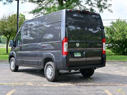 New 2025 RAM ProMaster 1500 w/ Safety Group FWD image 7