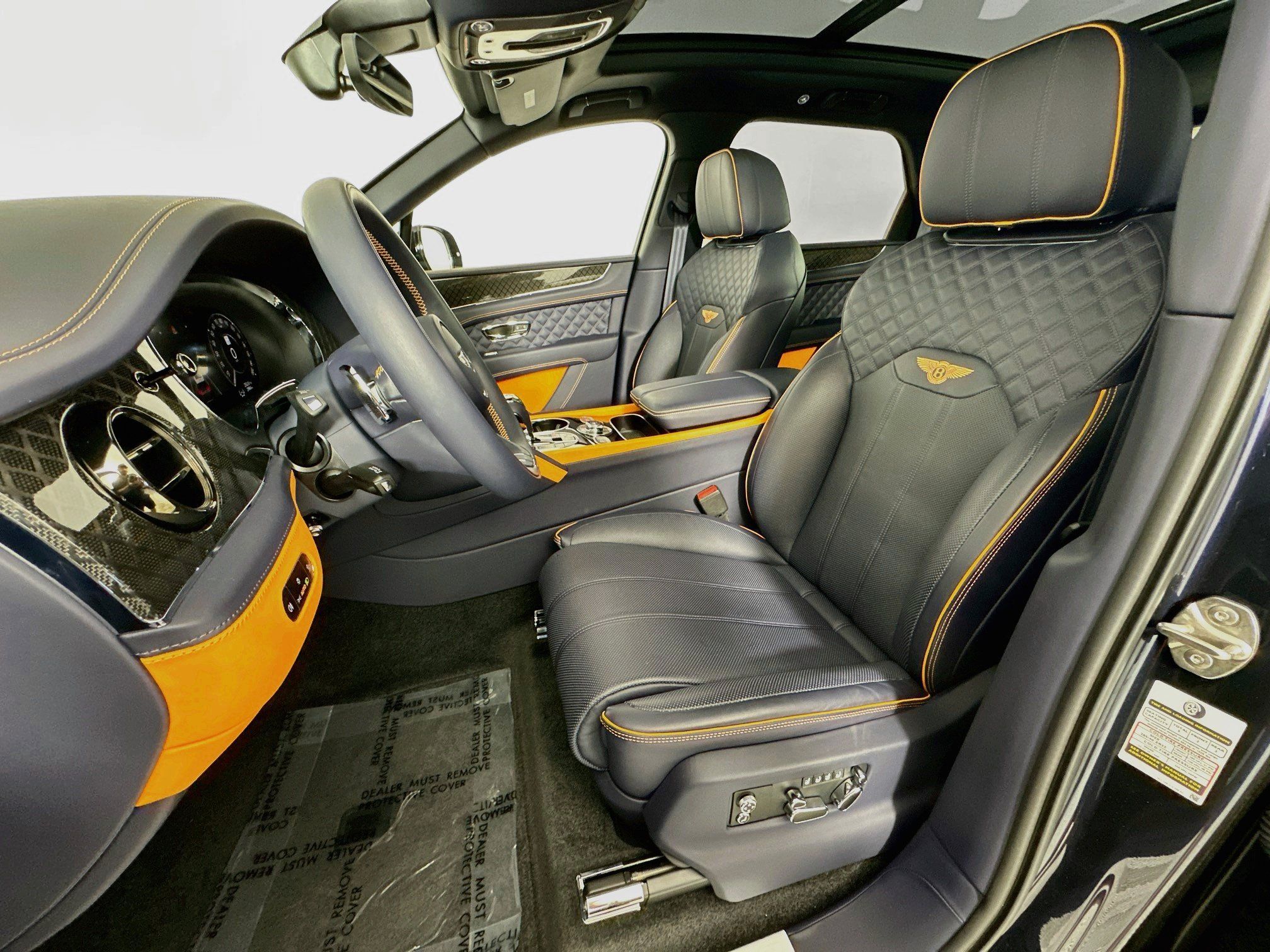 Certified 2025 Bentley Bentayga AWD/4WD image 21