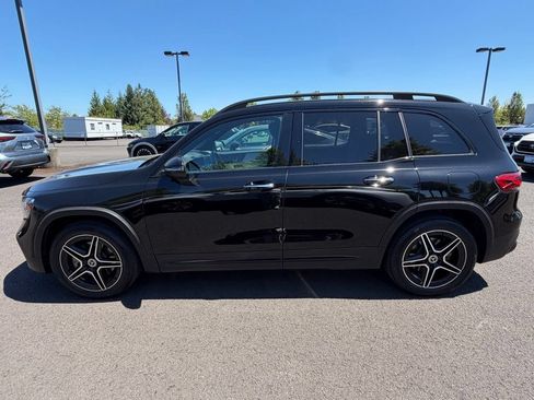 Used 2023 Mercedes-Benz GLB 250 4MATIC image 10
