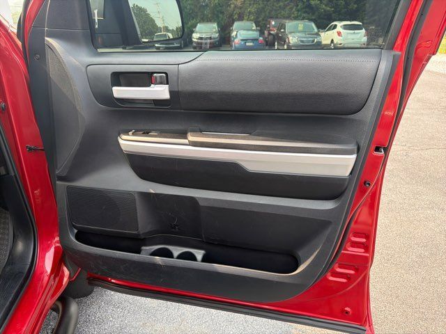 Used 2015 Toyota Tundra SR5 w/ TRD Off Road Package AWD/4WD image 21