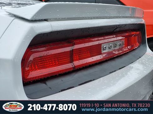 Used 2013 Dodge Challenger R/T RWD image 7