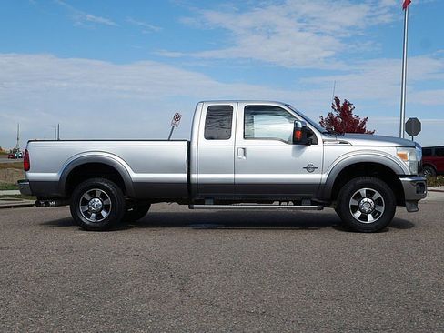 Used 2011 Ford F250 Lariat w/ Chrome Pkg image 6