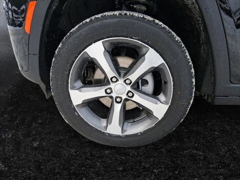 New 2026 Jeep Grand Cherokee Limited image 31