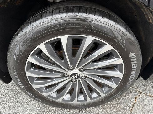 Used 2023 Hyundai Palisade Calligraphy w/ Winter Package image 17