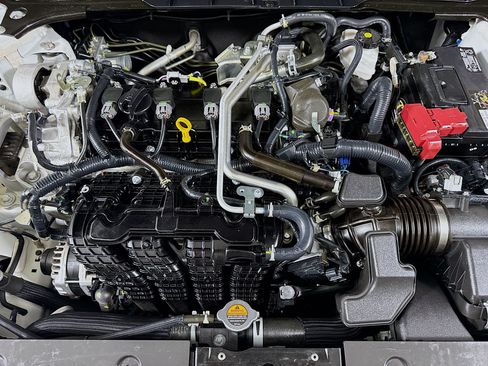 Used 2025 Nissan Altima 2.5 SV FWD image 39