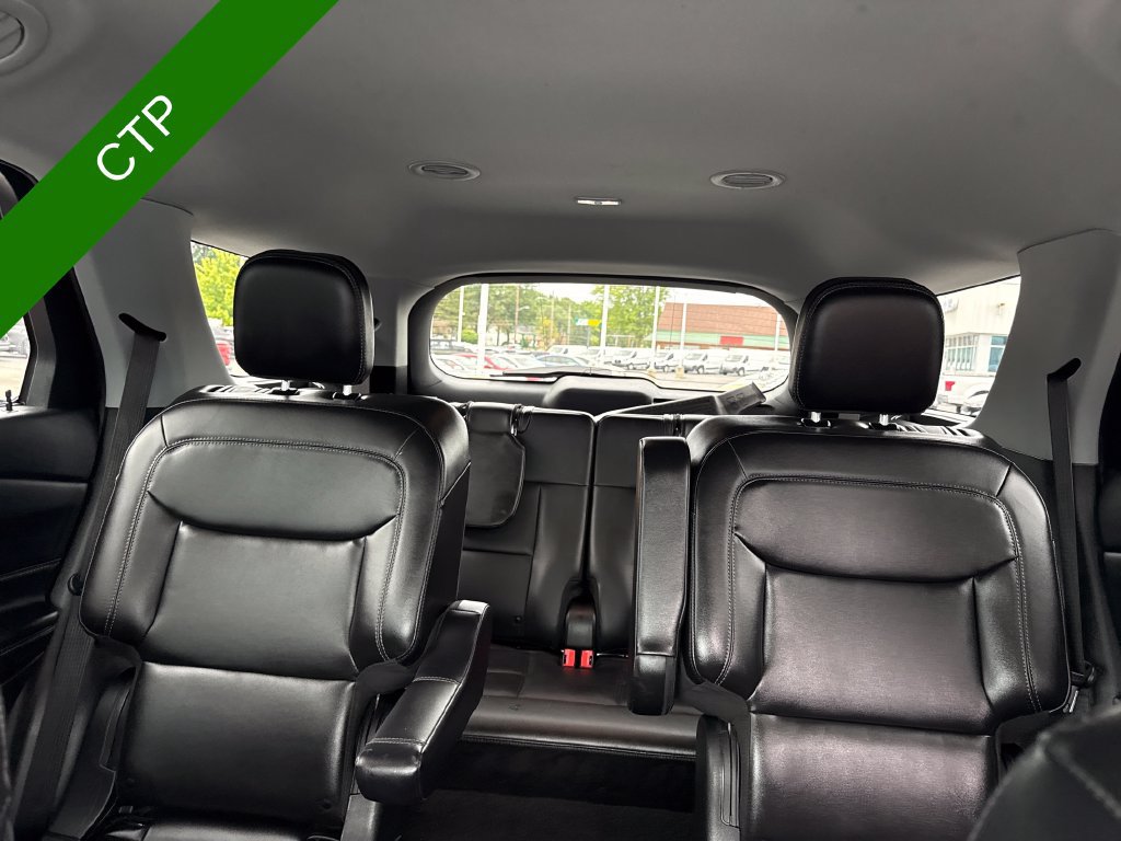 Used 2024 Ford Explorer XLT w/ Equipment Group 202A AWD/4WD image 37