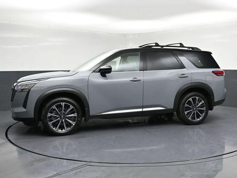 New 2026 Nissan Pathfinder Platinum AWD/4WD image 2