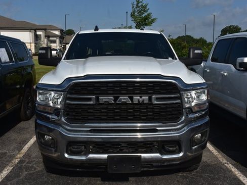 Used 2024 RAM 2500 Big Horn AWD/4WD image 2
