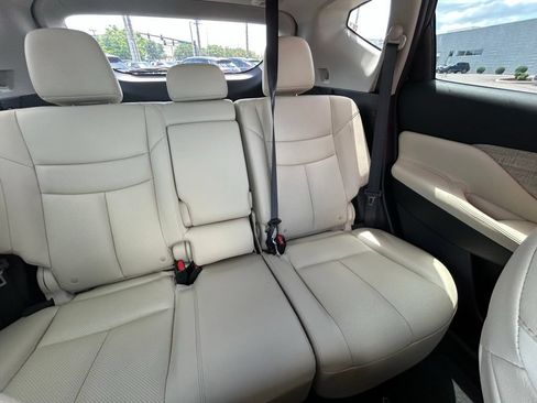 Certified 2024 Nissan Murano SL FWD image 16
