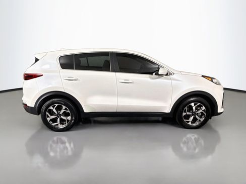 Used 2022 Kia Sportage LX FWD image 11