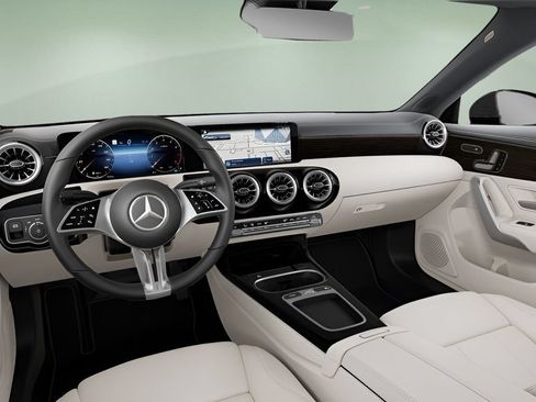 Used 2026 Mercedes-Benz CLA 250 image 2