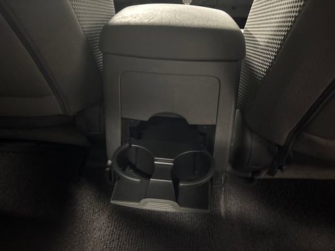 Used 2019 Nissan Frontier SV image 38