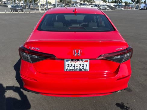 Used 2025 Honda Civic Sport image 3