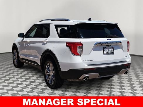 Used 2023 Ford Explorer Limited AWD/4WD image 5