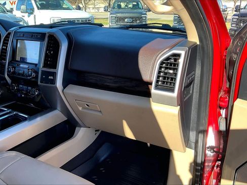Used 2020 Ford F150 Lariat image 17