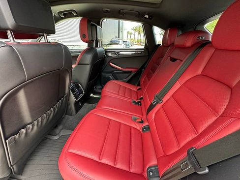Certified 2023 Porsche Macan Turbo AWD/4WD image 36