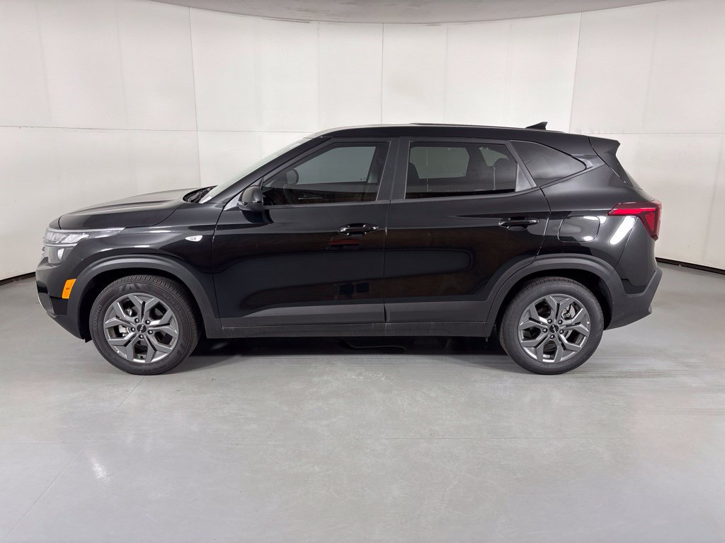 New 2026 Kia Seltos LX FWD image 5