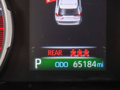 Used 2022 Toyota RAV4 XLE Premium FWD image 16