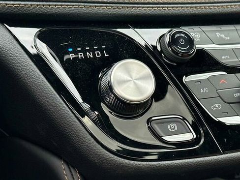 New 2023 Chrysler Pacifica Pinnacle image 23