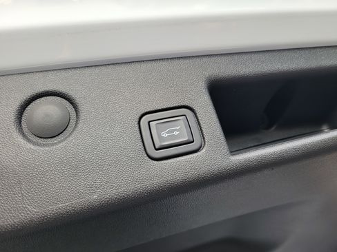 Certified 2023 Chevrolet Equinox RS w/ LPO, Cargo Package image 8