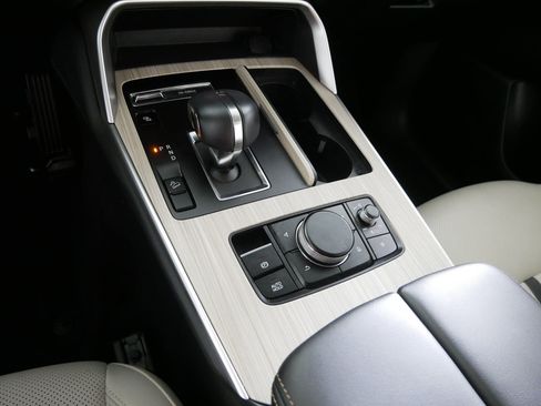 Certified 2024 MAZDA CX-90 Plug-In Hybrid w/ Preferred AWD/4WD image 24