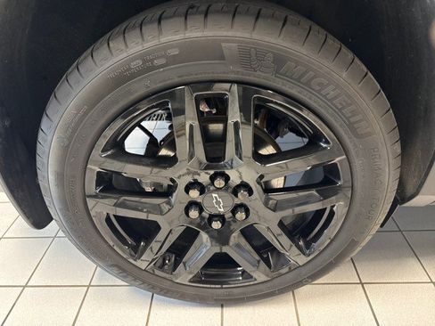 Used 2024 Chevrolet Blazer LT w/ LPO, Black Grille Bar Package image 10