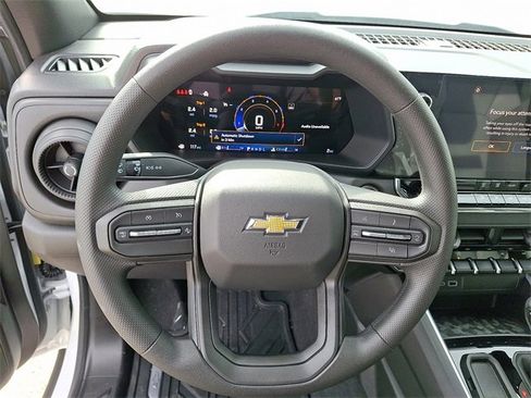 New 2026 Chevrolet Colorado W/T image 8