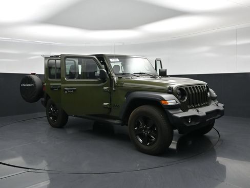 Used 2021 Jeep Wrangler Unlimited Sport AWD/4WD image 28