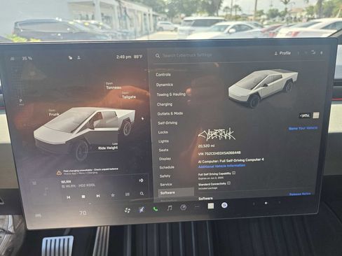 Used 2025 Tesla Cybertruck AWD Crew Cab image 14