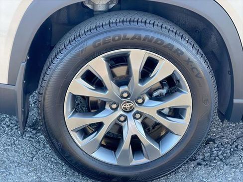 Certified 2024 Toyota Grand Highlander Limited image 16